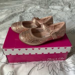 Olive & Edie Rose Gold Glitzie MJ, size 6